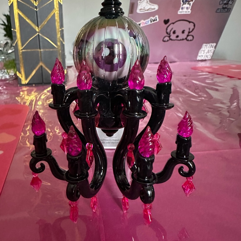 Cyclops octopus wallflower plug